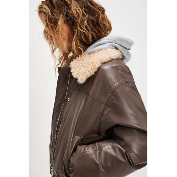 Stand Studio Fran Faux Fur Bomber Jacket Brown Size 6 NWT Free People - Picture 12 of 12